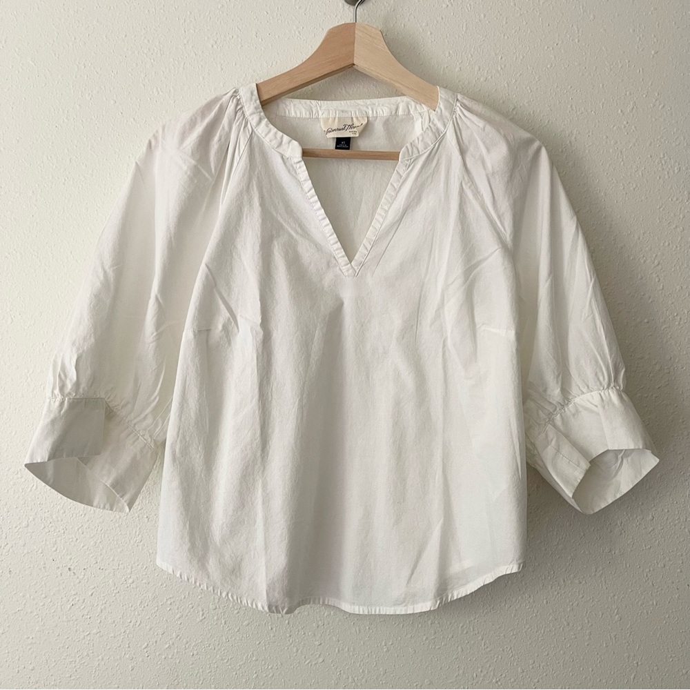 Universal Thread top